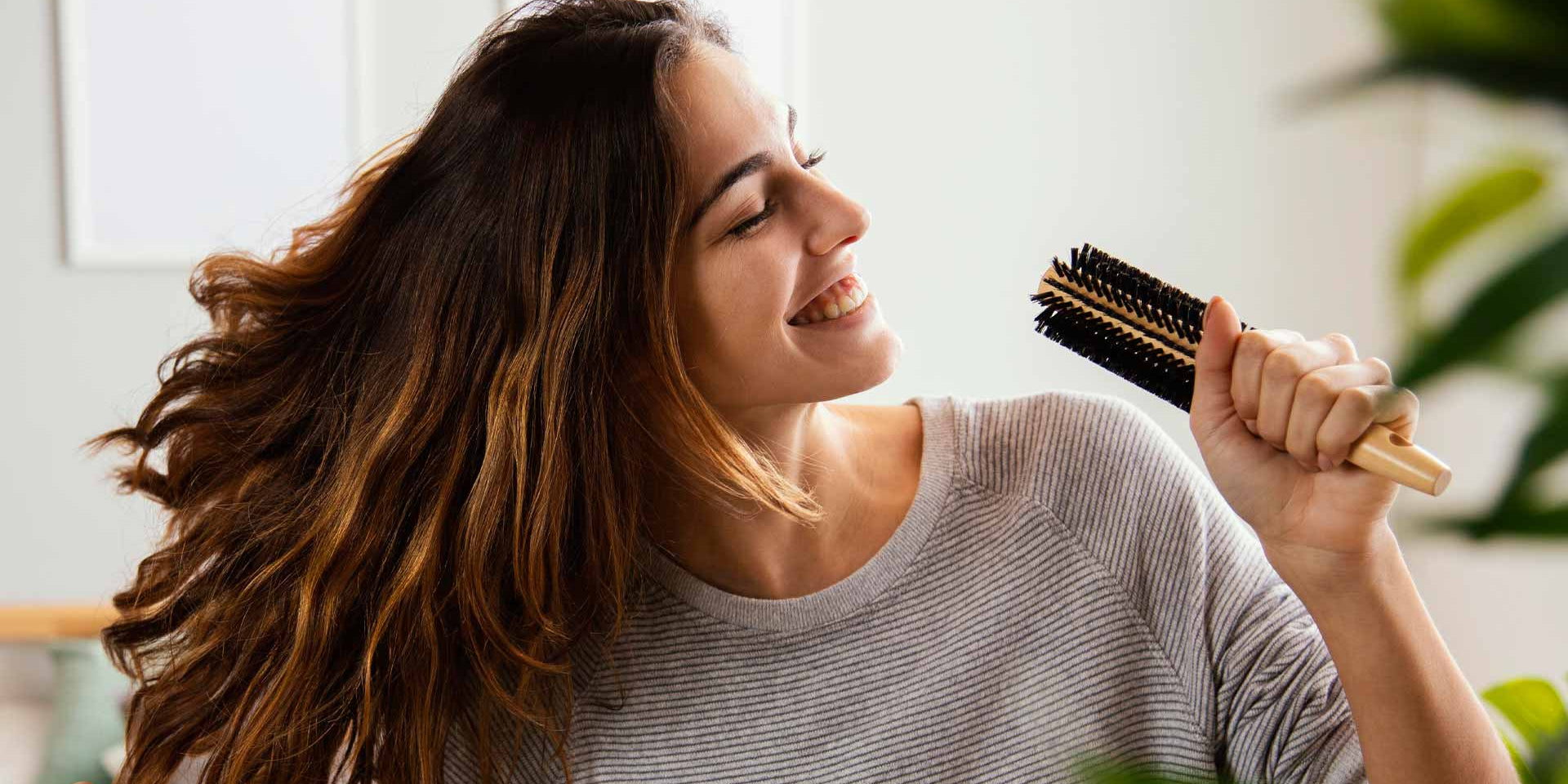 Acondicionador de cosmética natural ecológica para hidratar y desenredar el cabello