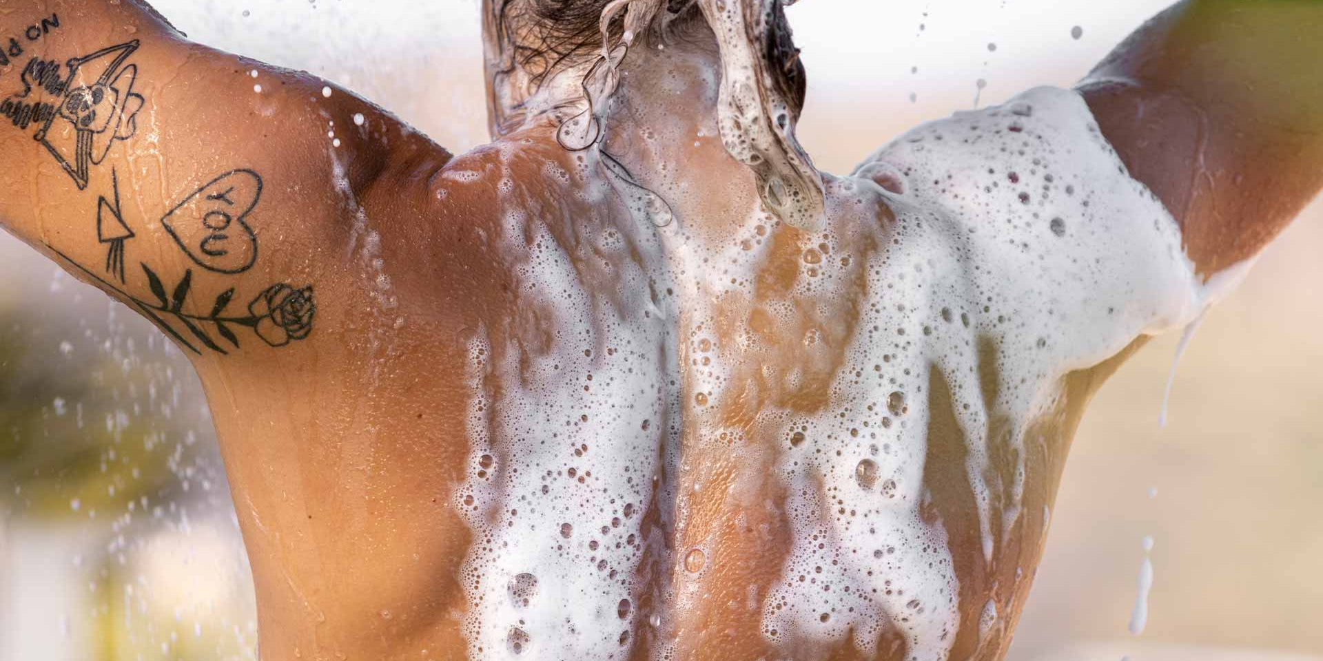 Productes de bany de cosmètica natural ecològica per neteja suau i hidratació corporal