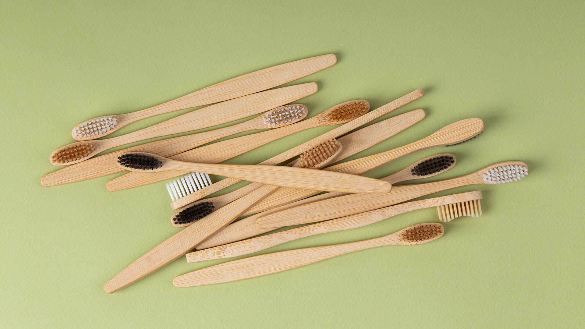 Cepillo de dientes de bambú e higiene bucal zero waste natural sin plástico