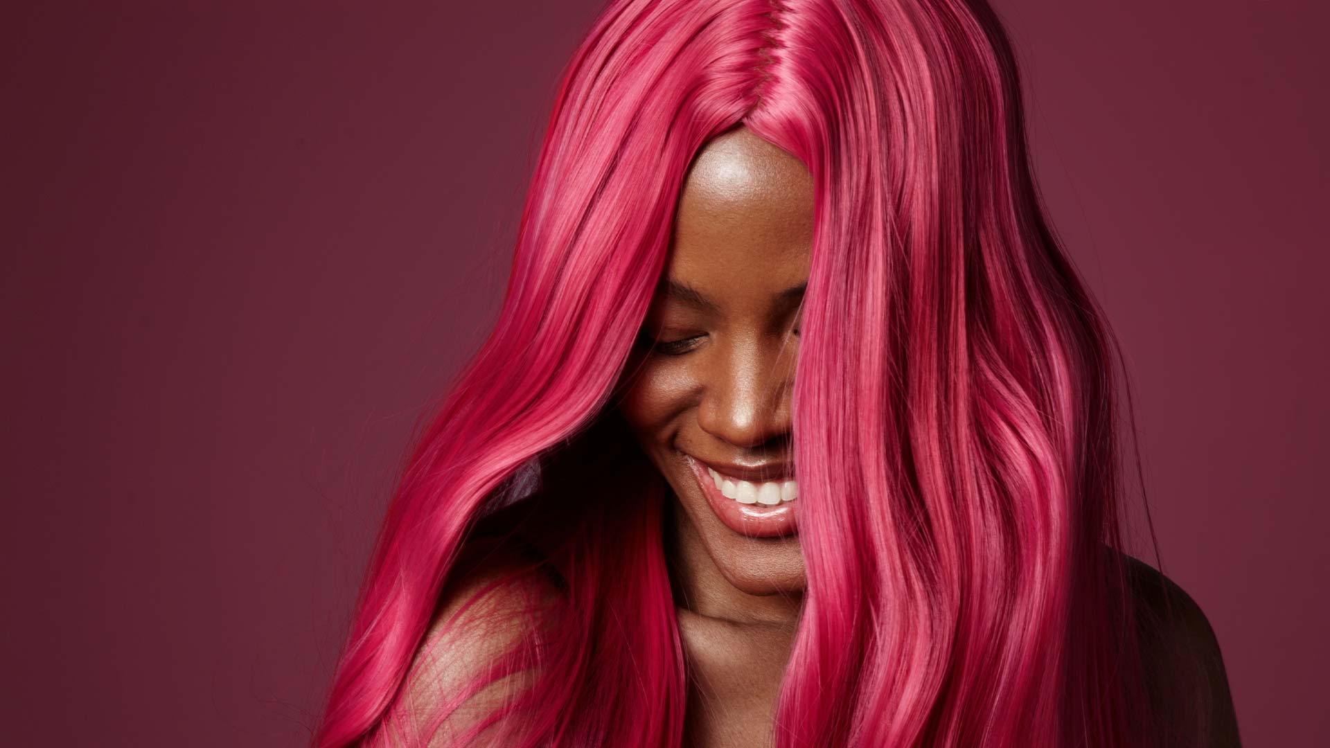 Cuidado capilar natural para cabello teñido que protege el color y nutre con aceites vegetales