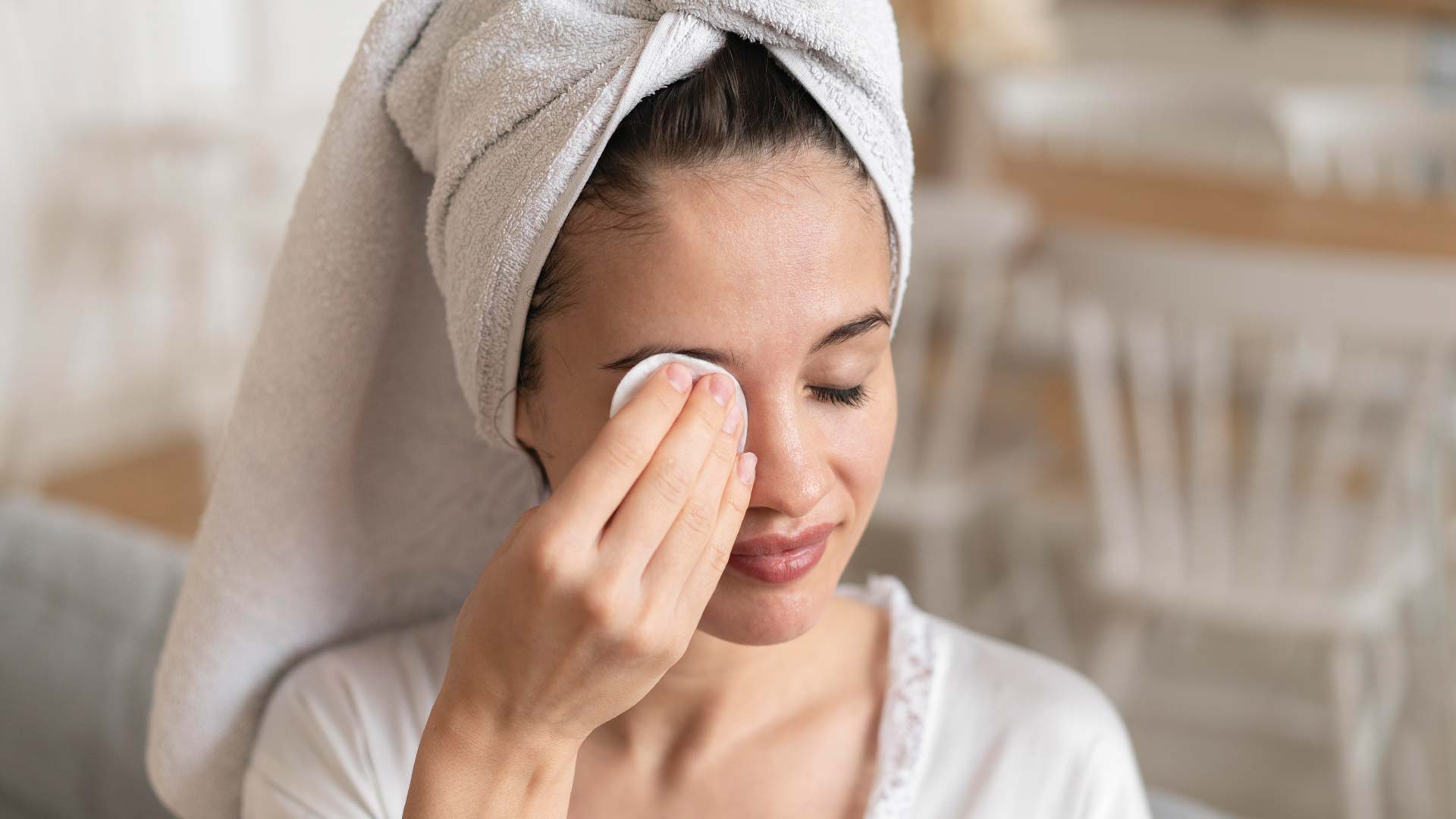 Desmaquillantes naturales suaves para limpiar y cuidar la piel