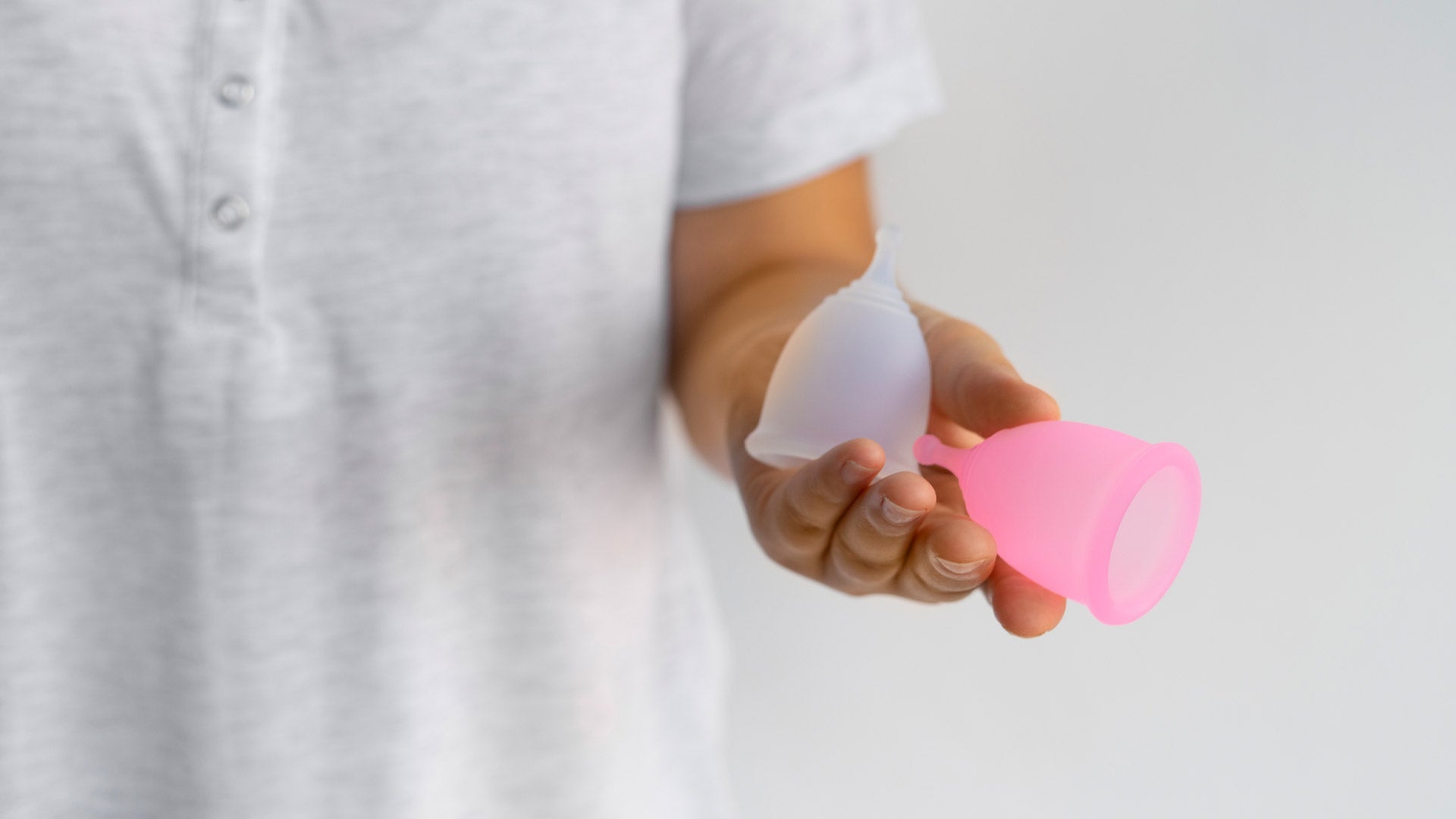 Copes menstruals, calces menstruals I productes naturals d’higiene íntima suaus, equilibrants i respectuosos amb la pell