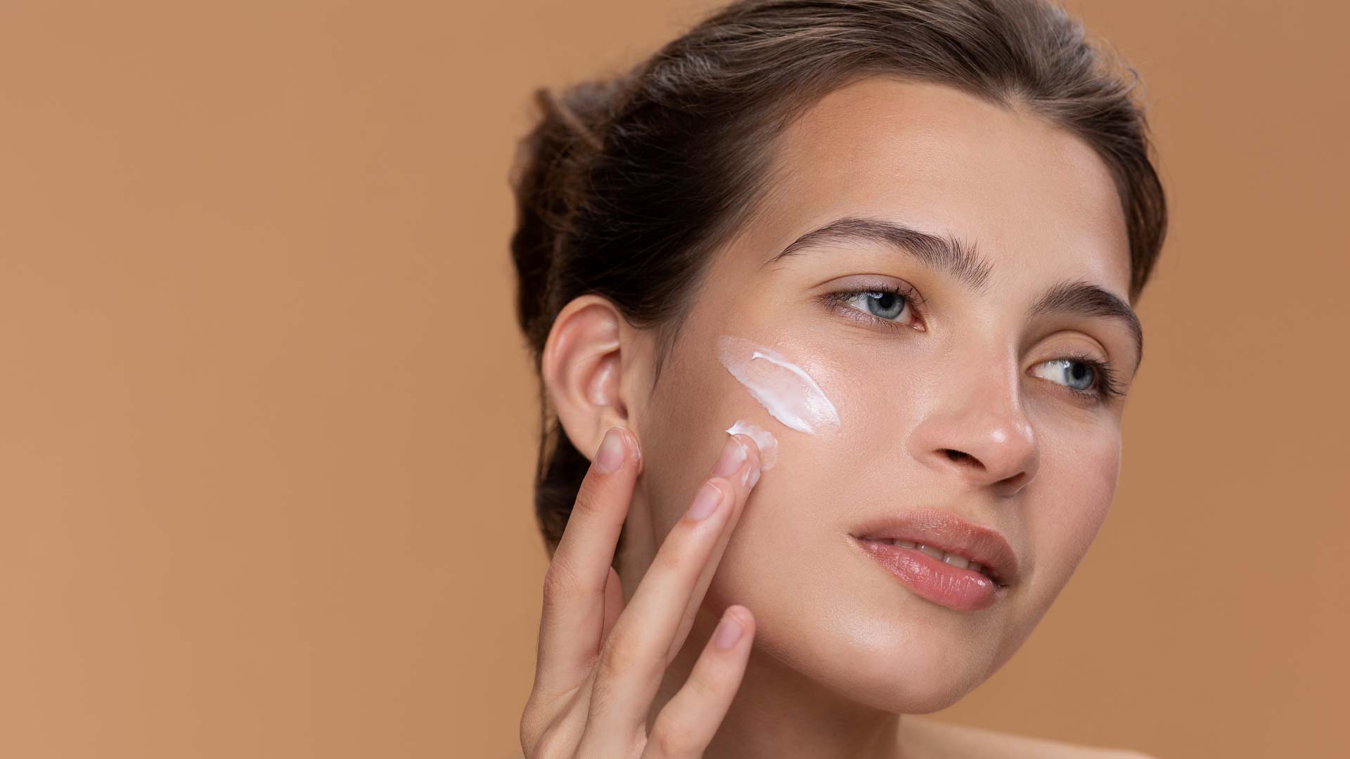 Productos naturales nutritivos para hidratar intensamente la piel seca