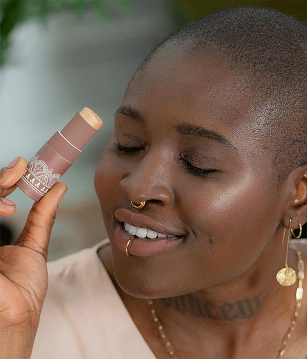 Il·luminador en barra - Maquillatge - Tarannà, botiga de cosmètica natural a Manresa