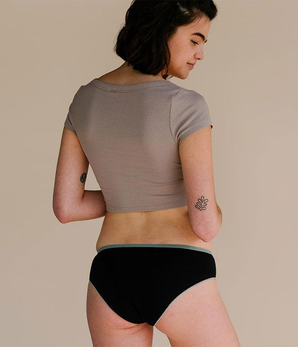 Calces menstruals Classic Young Shiny - Accessoris - Tarannà, botiga de cosmètica natural a Manresa